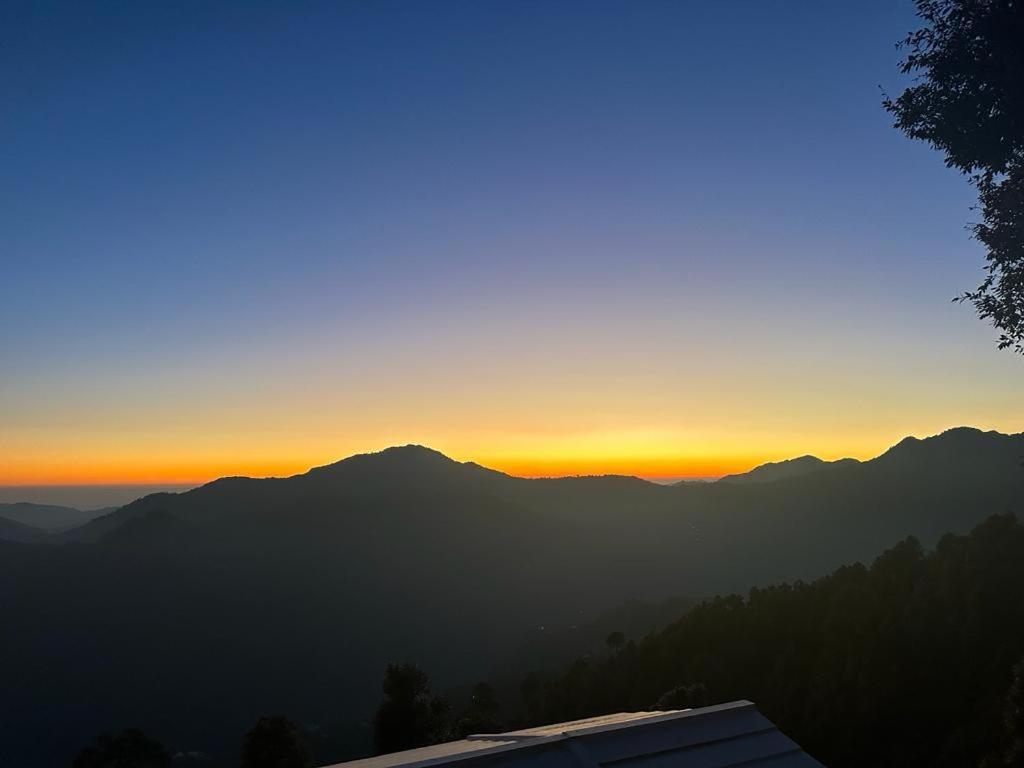 Drona Hills Resorts Kanatal Exterior foto