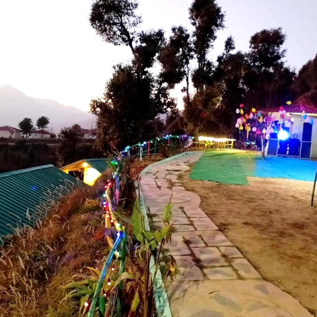 Drona Hills Resorts Kanatal Exterior foto